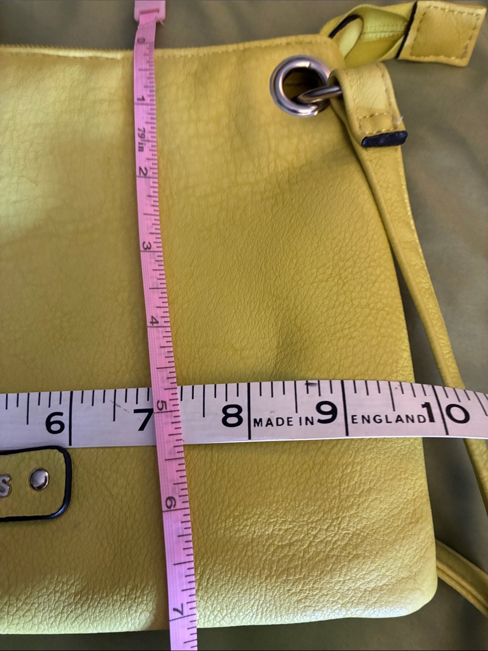 Bags - Picture 8 of 9